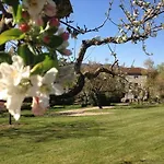 Les Jardins D'anna - D'hotes 3* Tapon