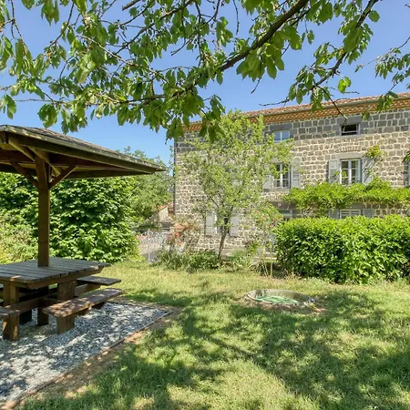 Les Jardins D'anna - D'hotes Bed & Breakfast Tapon