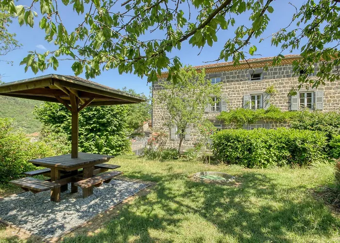 Les Jardins D'anna - D'hotes Bed & Breakfast Tapon