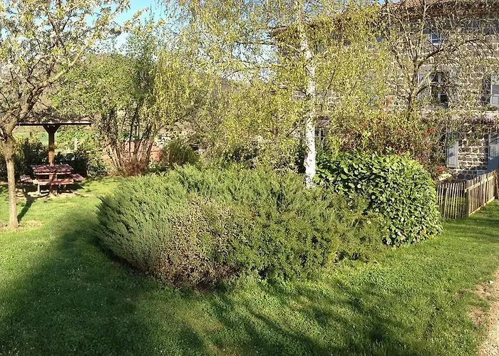 Les Jardins D'anna - D'hotes Bed & Breakfast Tapon