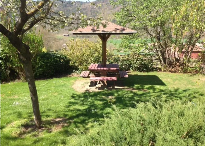 Les Jardins D'anna - D'hotes Tapon