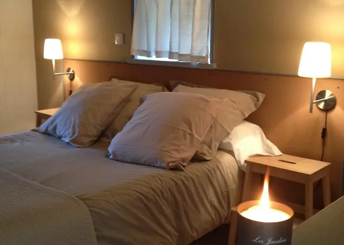 Les Jardins D'anna - D'hotes Bed & Breakfast