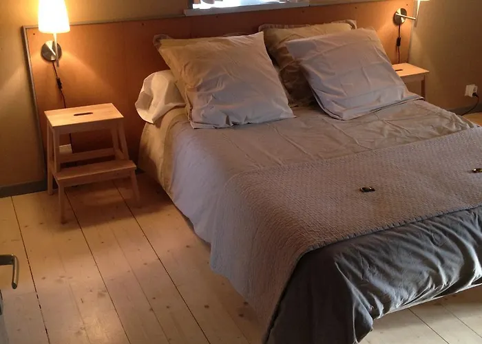 Les Jardins D'anna - D'hotes Bed & Breakfast Tapon